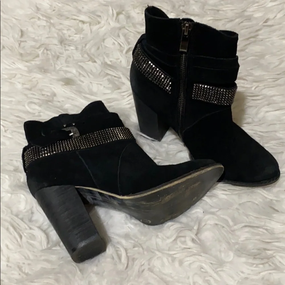 Nine West Zazax Black Suede Western Booties